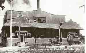 picture of Gehl Building, Main Street; picture by Ed Mueller title=